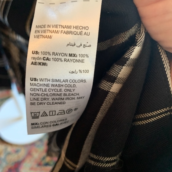 Chico’s rayon button down blouse. Never worn. - Picture 5 of 5